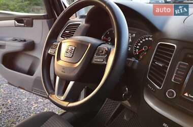 Минивэн SEAT Alhambra 2012 в 