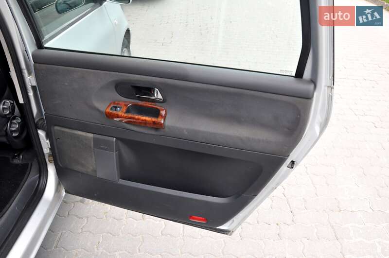 Минивэн SEAT Alhambra 2002 в Львове