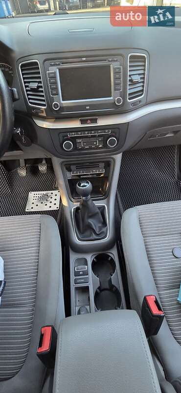 Минивэн SEAT Alhambra 2011 в Ужгороде