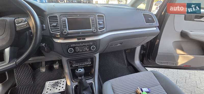 Минивэн SEAT Alhambra 2011 в Ужгороде