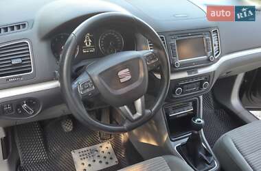 Минивэн SEAT Alhambra 2011 в 