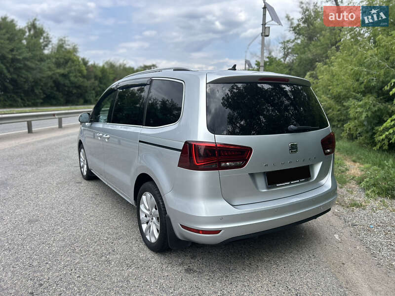 Минивэн SEAT Alhambra 2016 в Днепре
