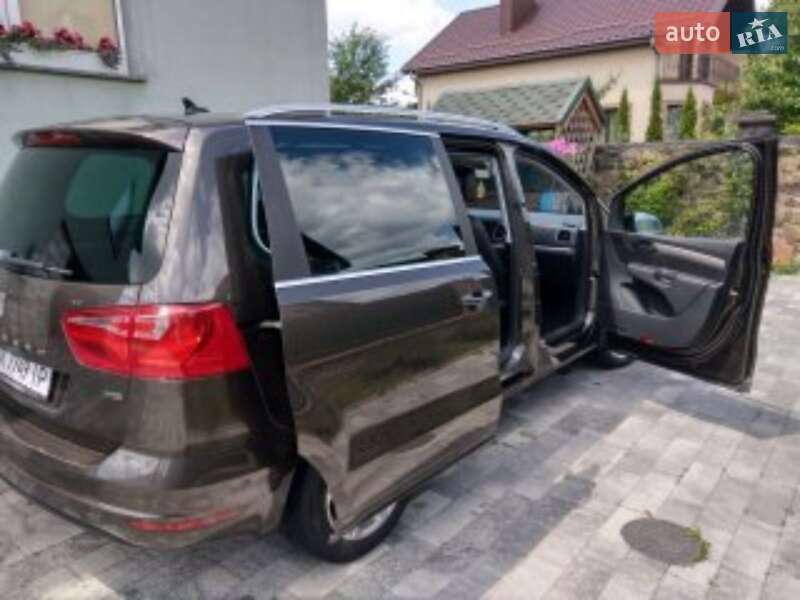 Минивэн SEAT Alhambra 2015 в Ровно