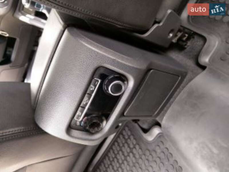 Минивэн SEAT Alhambra 2015 в Ровно