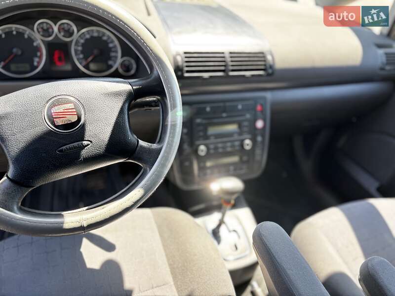 Мінівен SEAT Alhambra 2008 в Кропивницькому