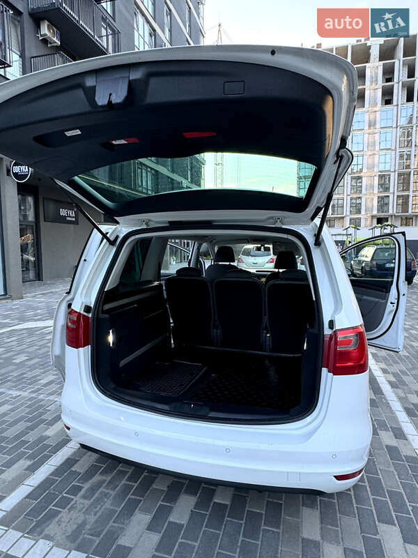 Минивэн SEAT Alhambra 2014 в Млинове