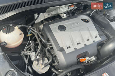 Минивэн SEAT Alhambra 2012 в 