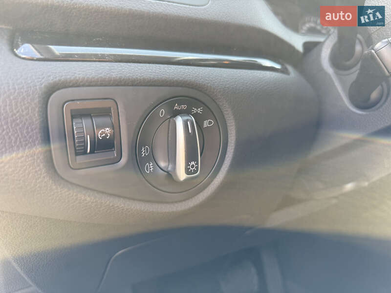 Минивэн SEAT Alhambra 2011 в Луцке