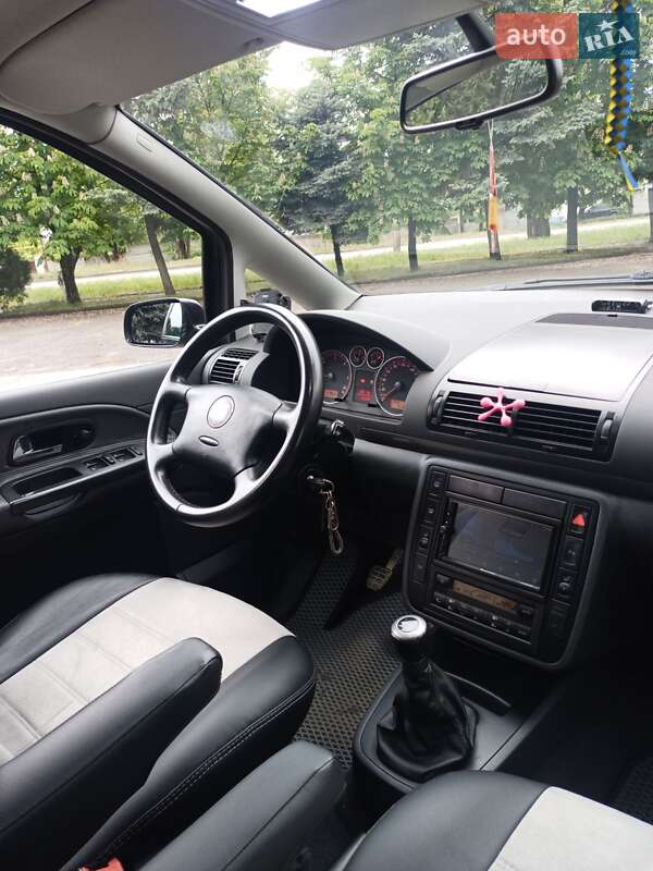 Минивэн SEAT Alhambra 2007 в Вознесенске