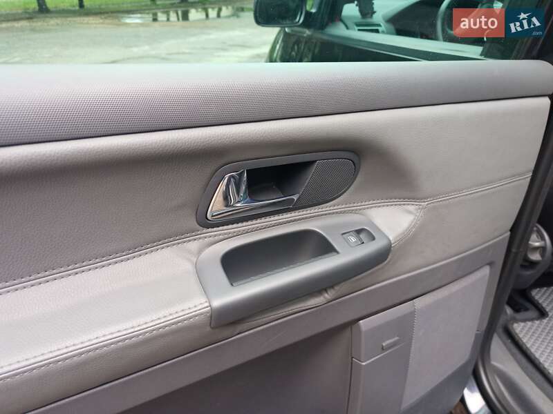 Минивэн SEAT Alhambra 2007 в Вознесенске