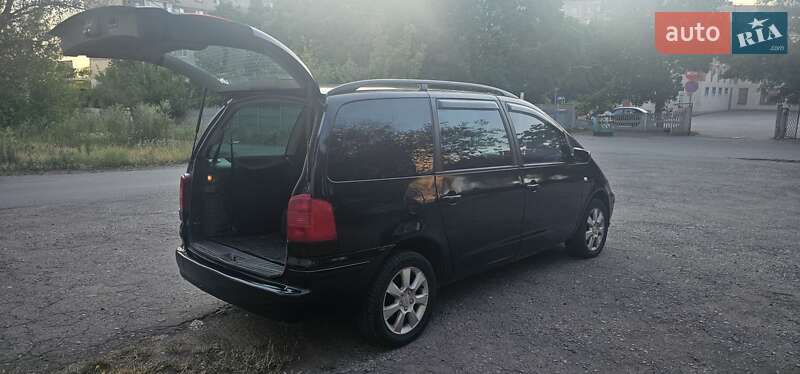 Минивэн SEAT Alhambra 2002 в Краматорске