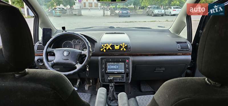 Минивэн SEAT Alhambra 2002 в Краматорске