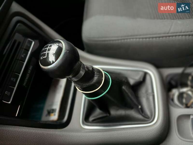 Минивэн SEAT Alhambra 2010 в Нижних Воротах