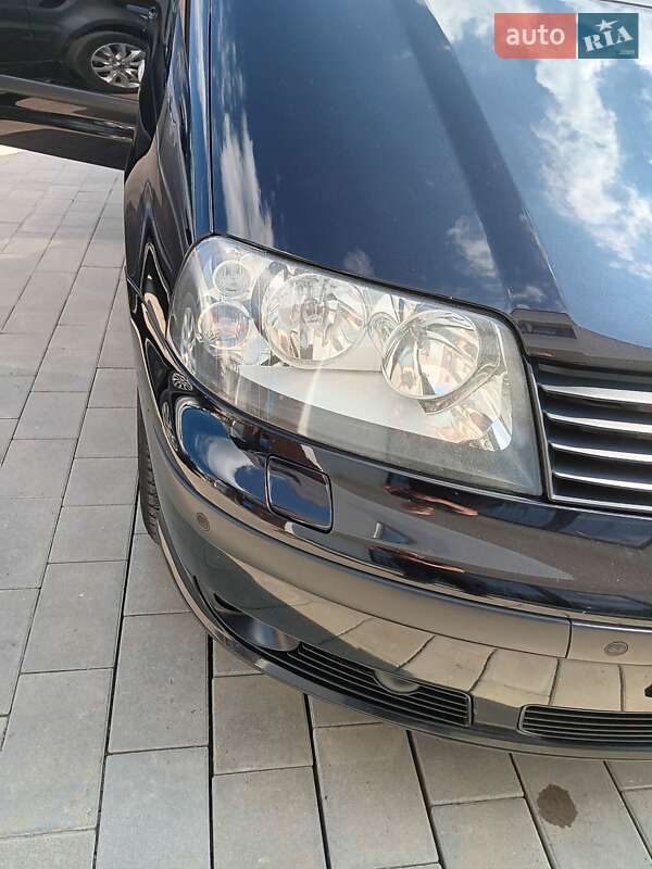 Минивэн SEAT Alhambra 2006 в Черновцах