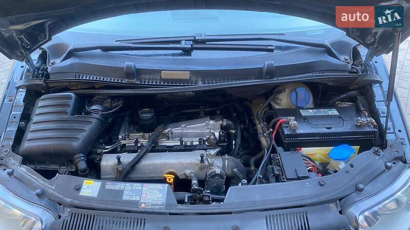 Минивэн SEAT Alhambra 2007 в Черновцах