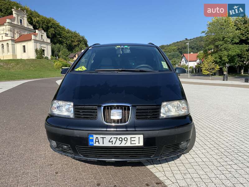 Минивэн SEAT Alhambra 2010 в Львове