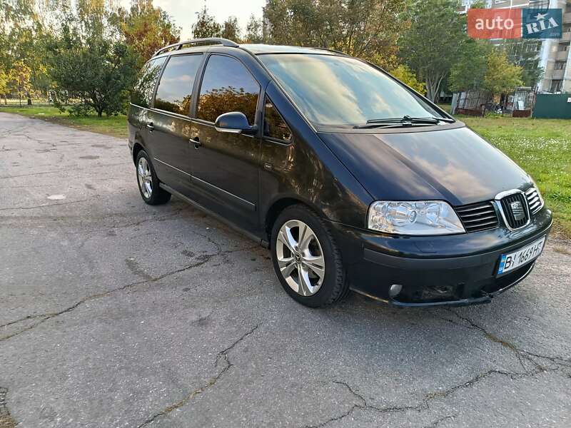 Минивэн SEAT Alhambra 2010 в Кременчуге