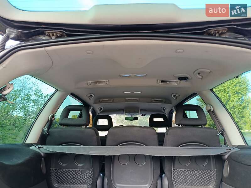 Минивэн SEAT Alhambra 2010 в Кременчуге