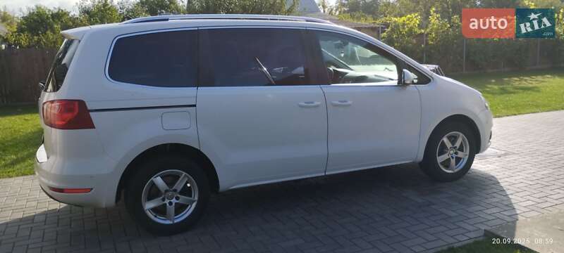 Минивэн SEAT Alhambra 2014 в 