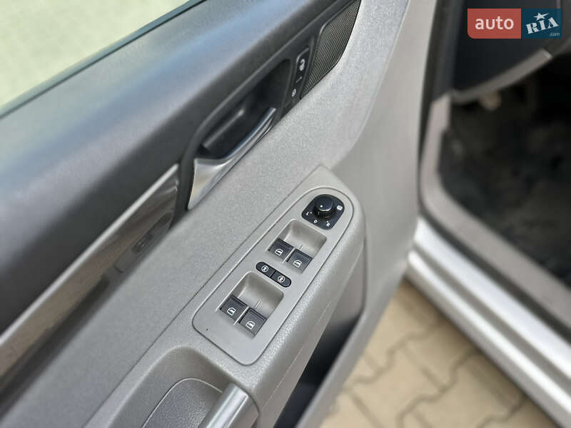 Минивэн SEAT Alhambra 2010 в Ужгороде фото 19 Минивэн SEAT Alhambra 2010 в Ужгороде