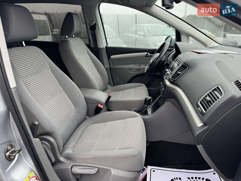 Мінівен SEAT Alhambra 2011 в Сарнах