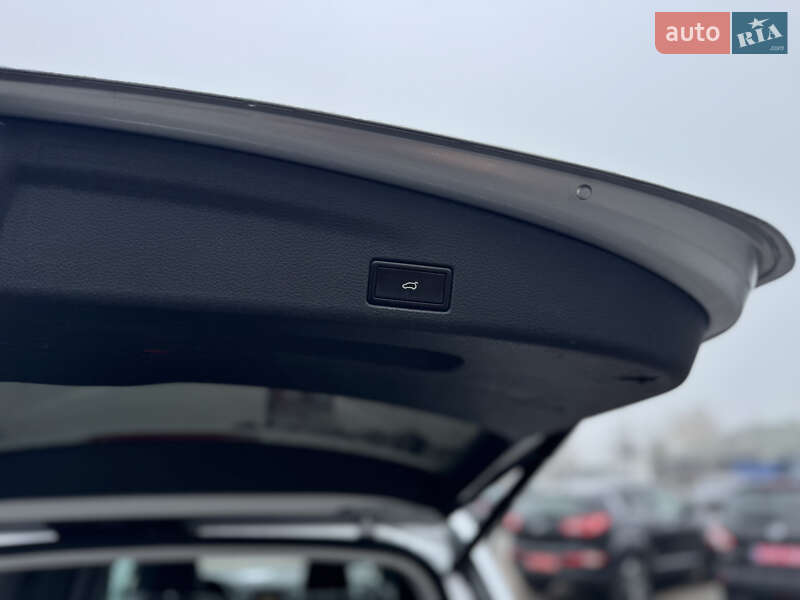 Мінівен SEAT Alhambra 2011 в Сарнах