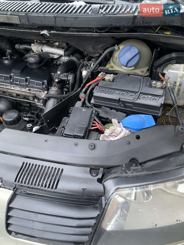 Минивэн SEAT Alhambra 2001 в Ровно