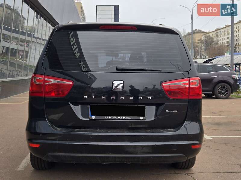 Минивэн SEAT Alhambra 2012 в Киеве