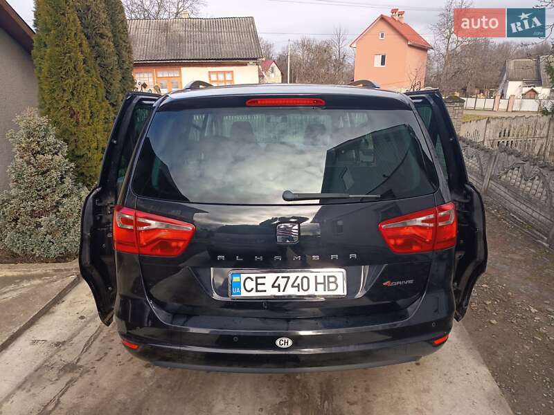 Минивэн SEAT Alhambra 2013 в Глыбокой