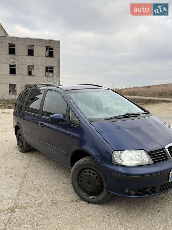 Минивэн SEAT Alhambra 2005 в Новояворовске