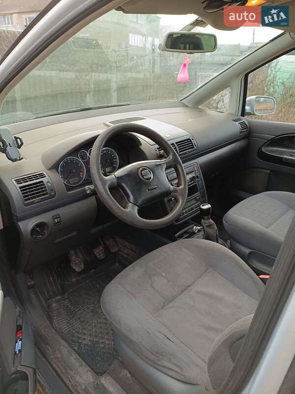 Минивэн SEAT Alhambra 2002 в Богодухове
