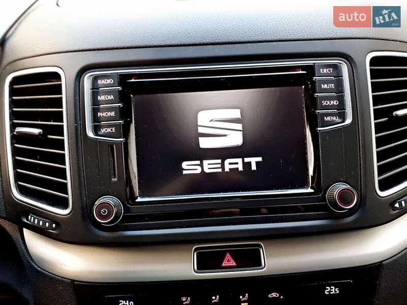 Минивэн SEAT Alhambra 2016 в Киеве