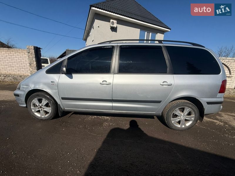 Минивэн SEAT Alhambra 2008 в Кременчуге