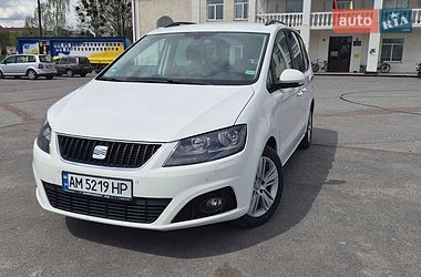 Мінівен SEAT Alhambra 2012 в Романіву
