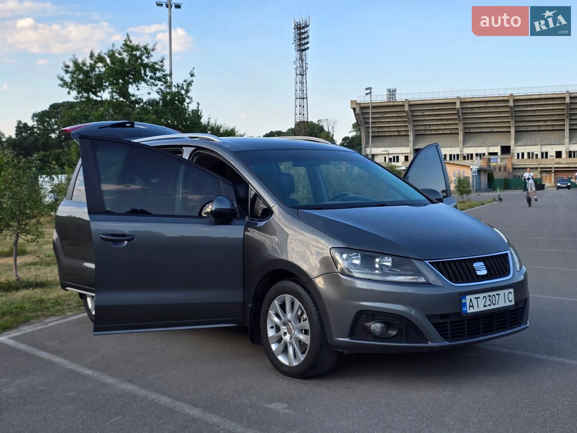 2011 SEAT Alhambra - мініатюра 3