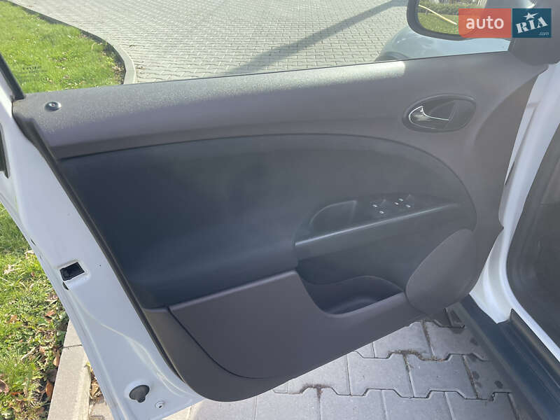 Внедорожник / Кроссовер SEAT Altea Freetrack 2008 в Кицмани фото 10 Внедорожник / Кроссовер SEAT Altea Freetrack 2008 в Кицмани