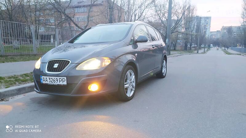Мінівен SEAT Altea XL 2009 в Києві