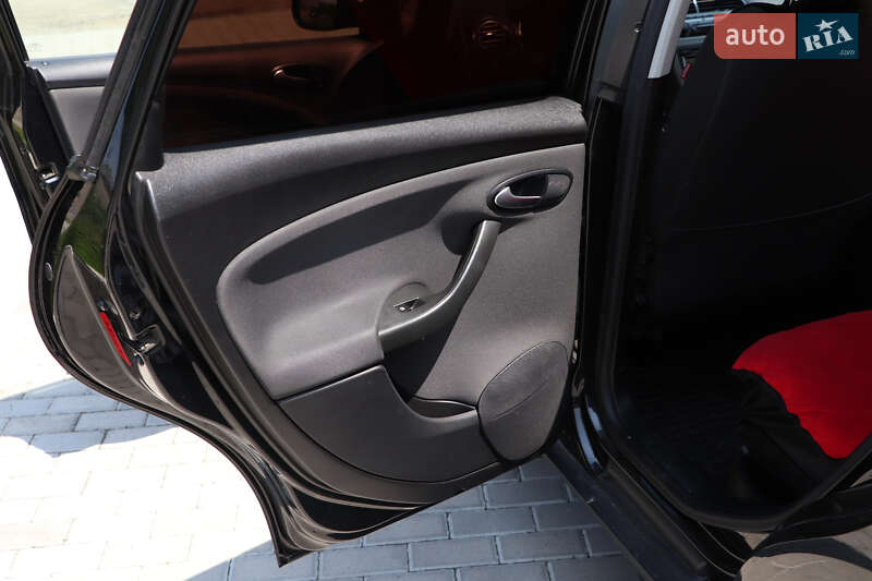 Минивэн SEAT Altea XL 2014 в Новоселице