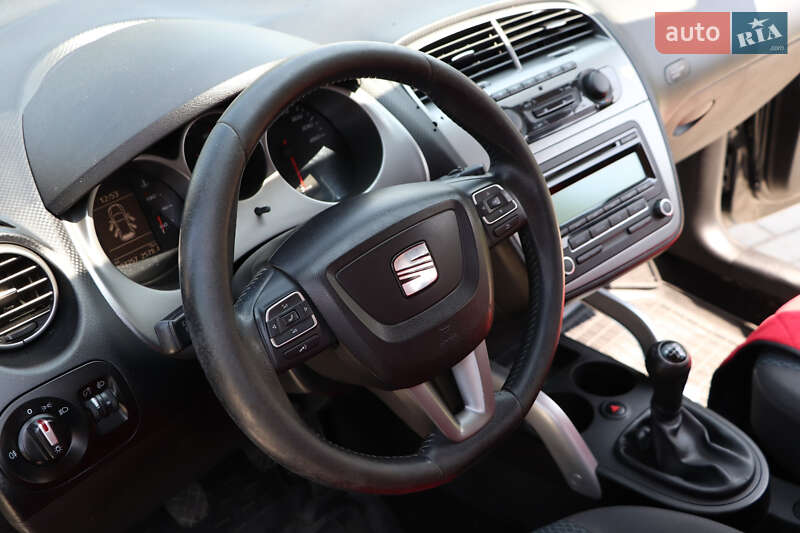 Минивэн SEAT Altea XL 2014 в Новоселице