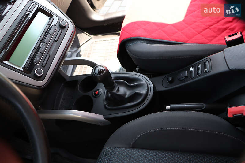 Минивэн SEAT Altea XL 2014 в Новоселице