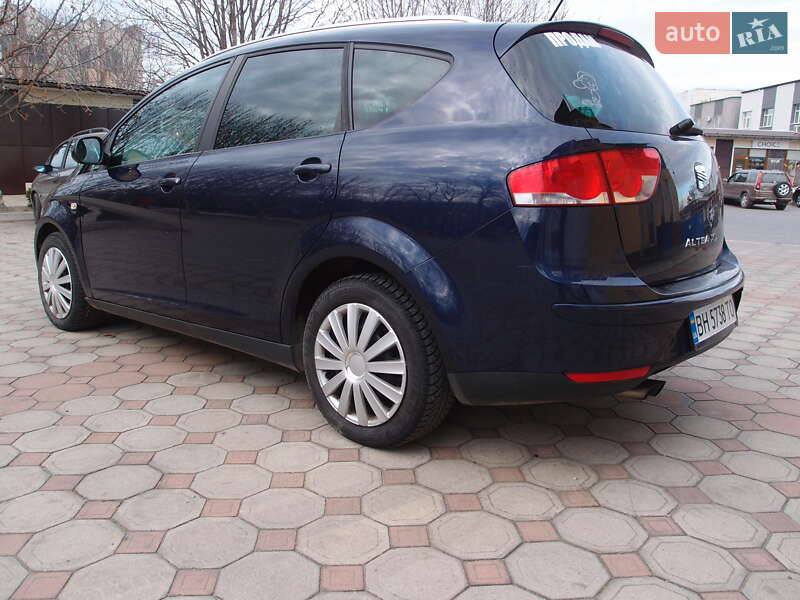 Минивэн SEAT Altea XL 2008 в Измаиле фото 11 Минивэн SEAT Altea XL 2008 в Измаиле