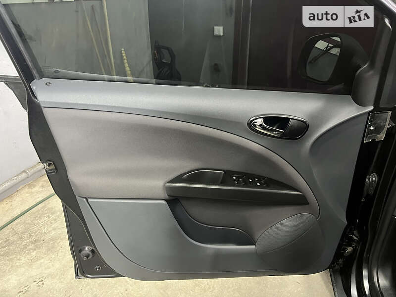 Минивэн SEAT Altea XL 2008 в Виннице
