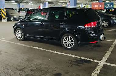 Мінівен SEAT Altea XL 2011 в Ізяславі