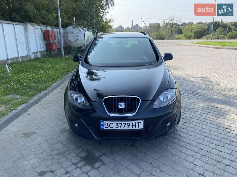 Минивэн SEAT Altea XL 2015 в Мостиске