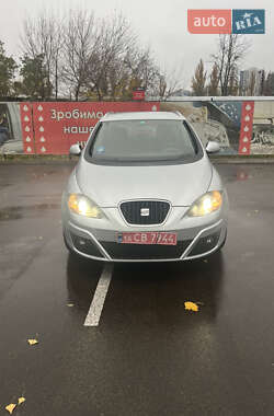 Минивэн SEAT Altea XL 2010 в Киеве