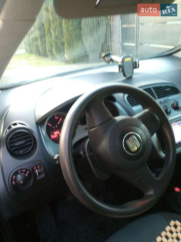 Минивэн SEAT Altea XL 2008 в Брошневе