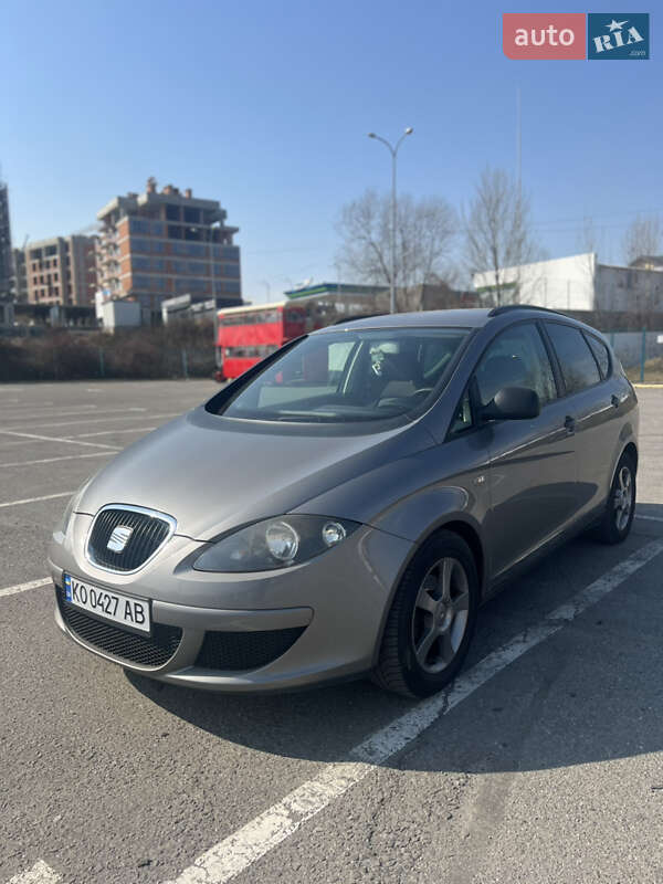 Минивэн SEAT Altea XL 2008 в 