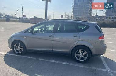 Минивэн SEAT Altea XL 2008 в 