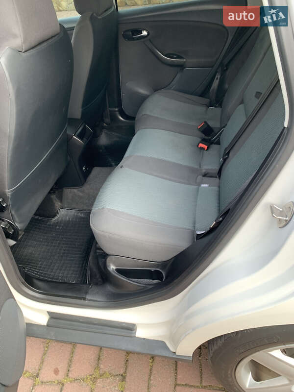 Мінівен SEAT Altea XL 2009 в Чернівцях