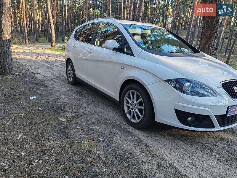 Минивэн SEAT Altea XL 2010 в Днепре